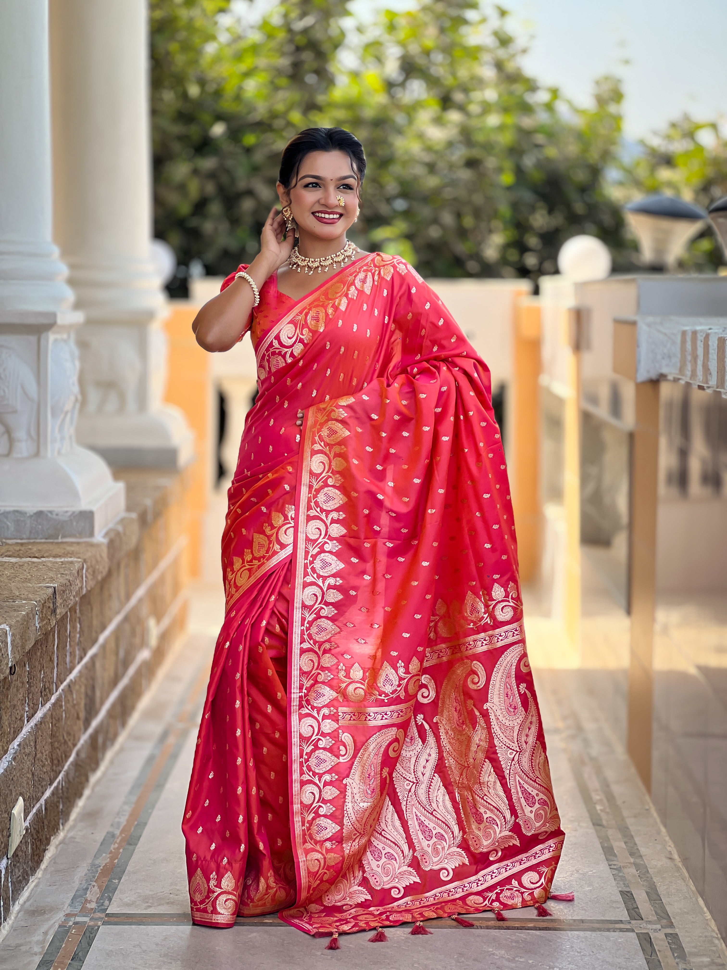 Gajri Pink Soft Banarasi Silk Blend Saree With Zari Weaving