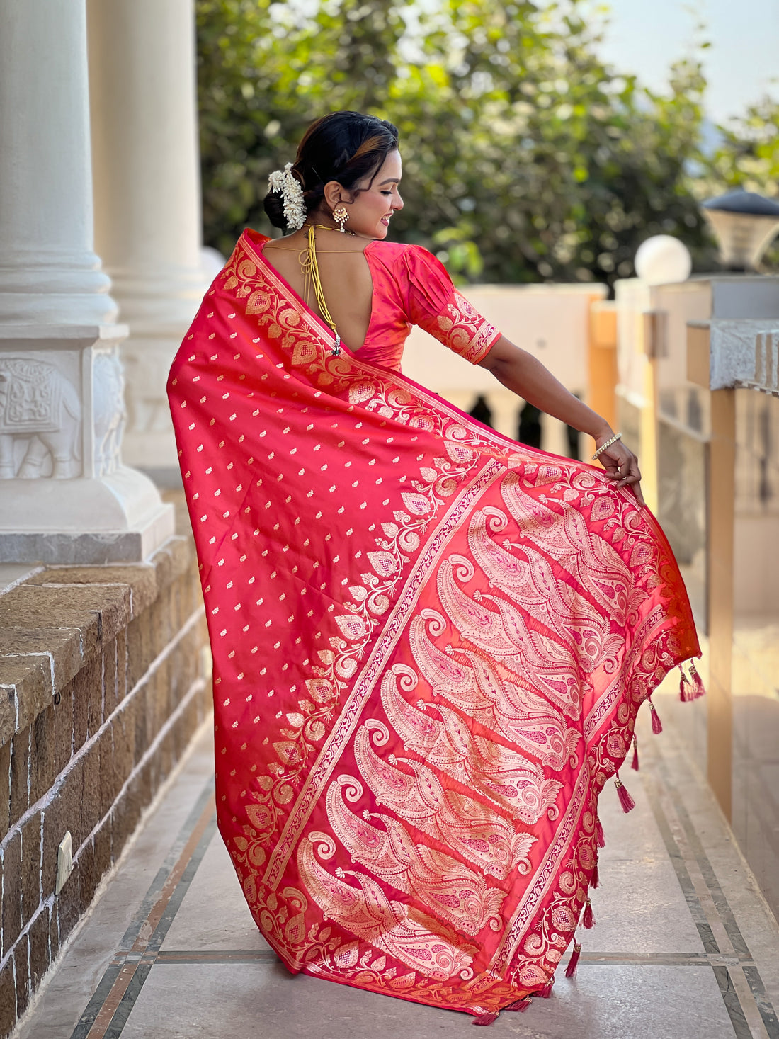 Gajri Pink Soft Banarasi Silk Blend Saree With Zari Weaving