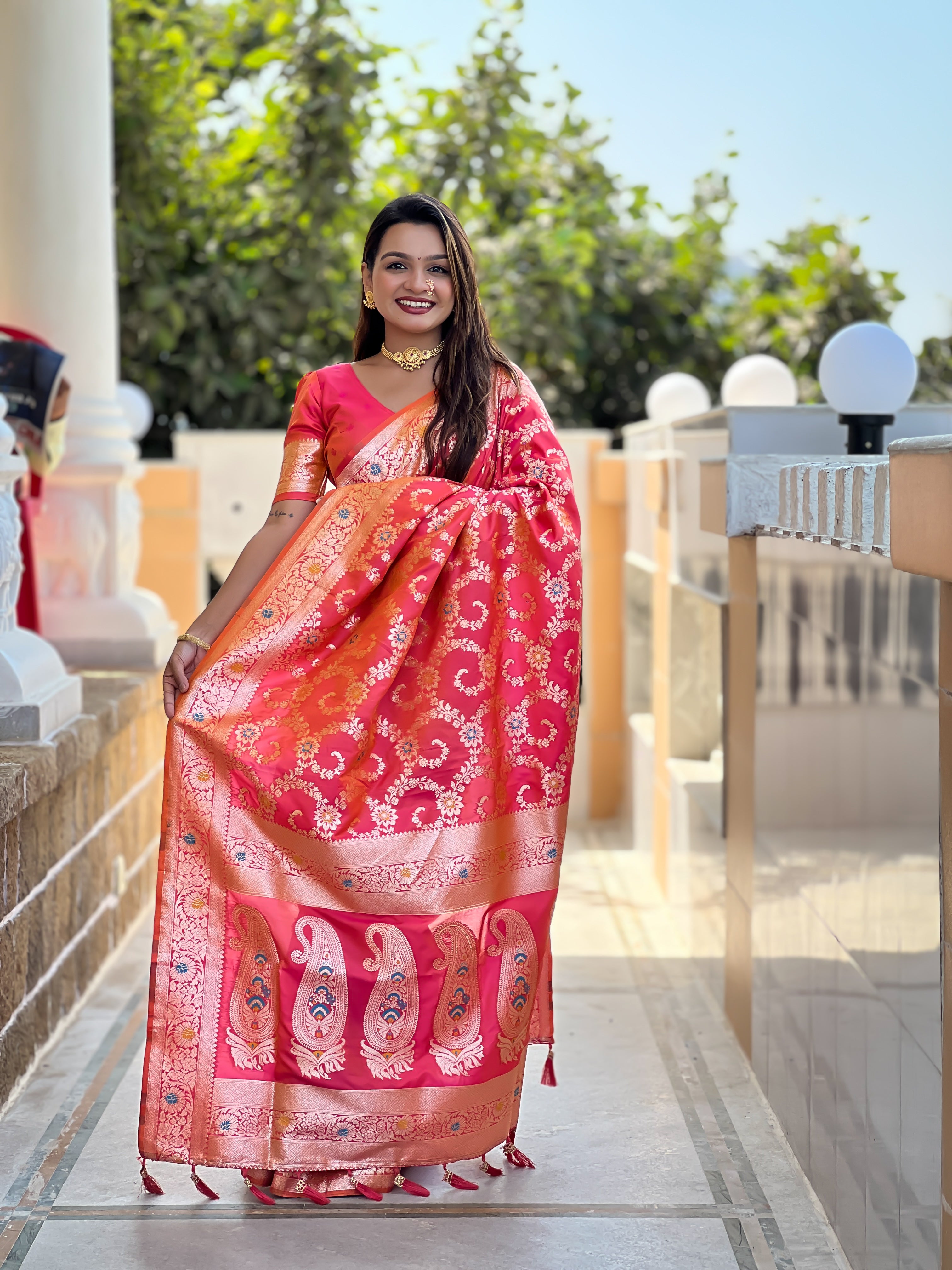 Gajri Pink Soft Banarasi Silk Saree with Zari Weaving Meenakari