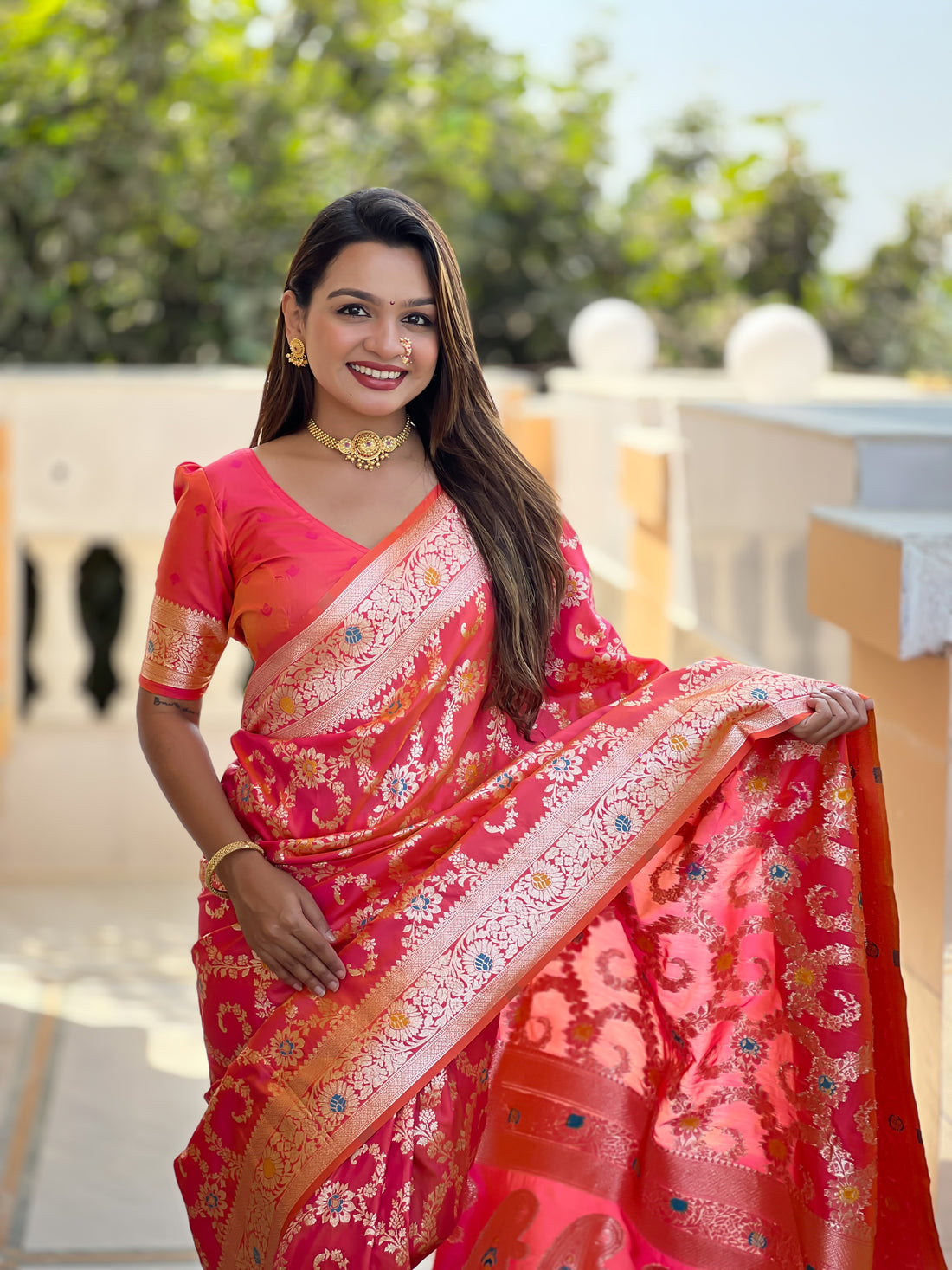 Gajri Pink Soft Banarasi Silk Saree with Zari Weaving Meenakari