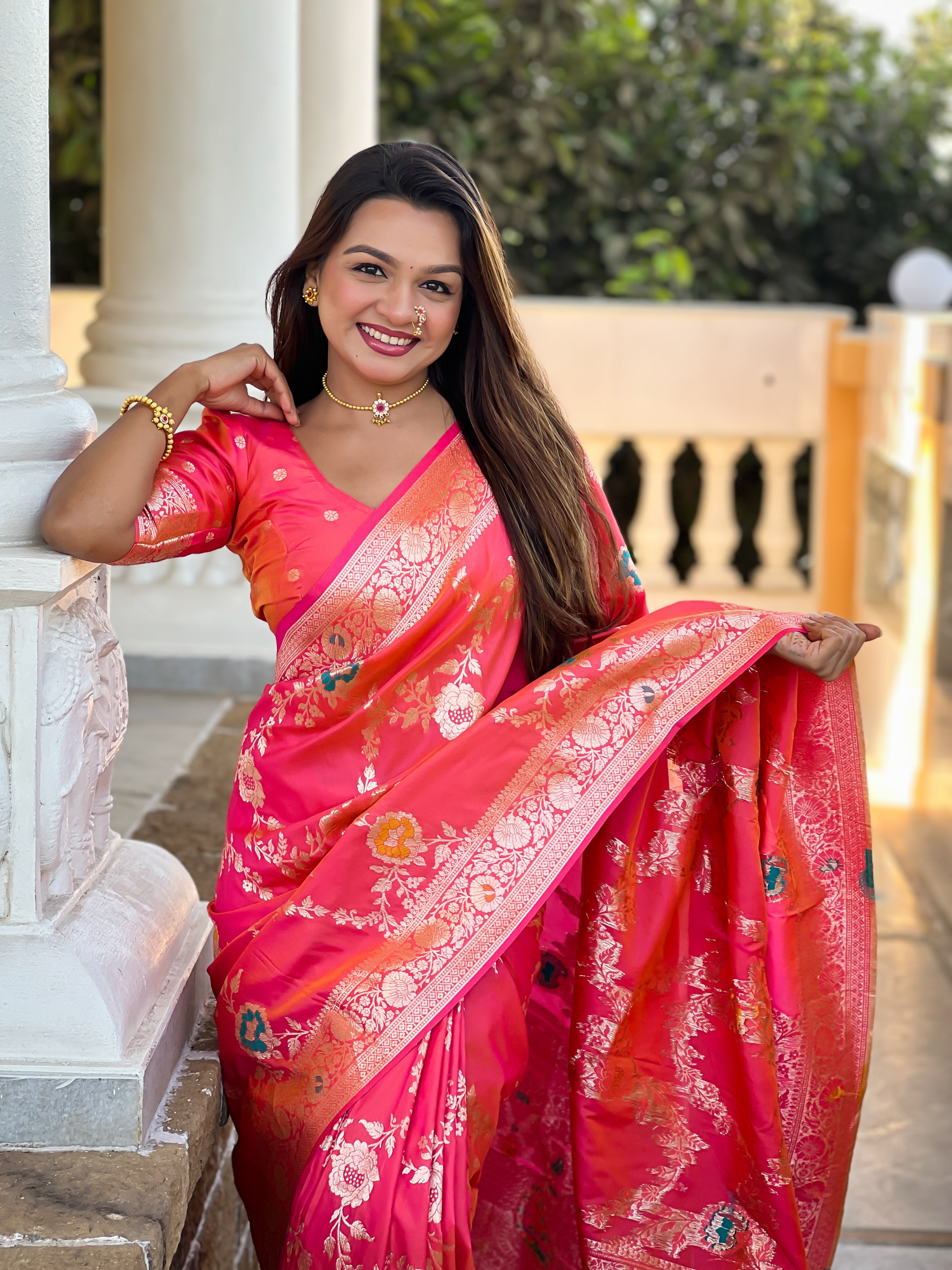 Gajri Pink Soft Banarasi Silk Saree with Zari Weaving Meenakari Touchup Design