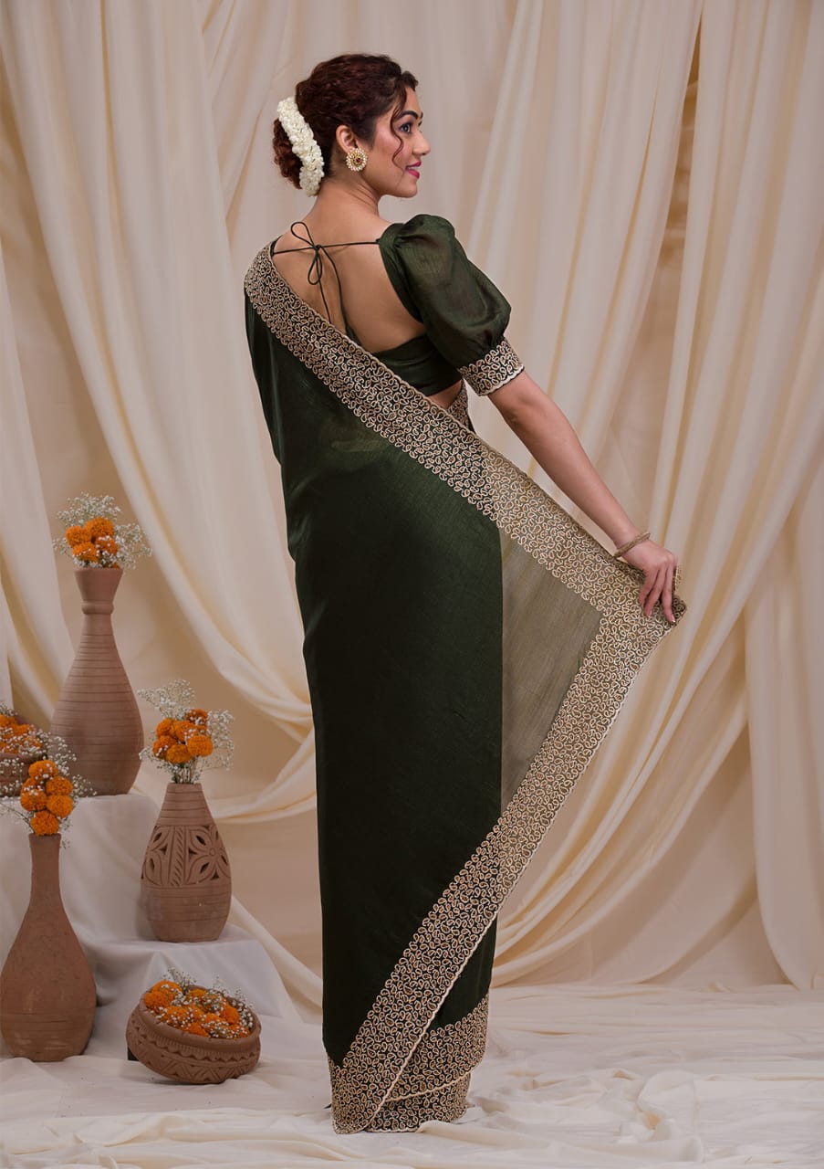 Mehendi Embroidery Zari Thread Work Stonework Art Saree