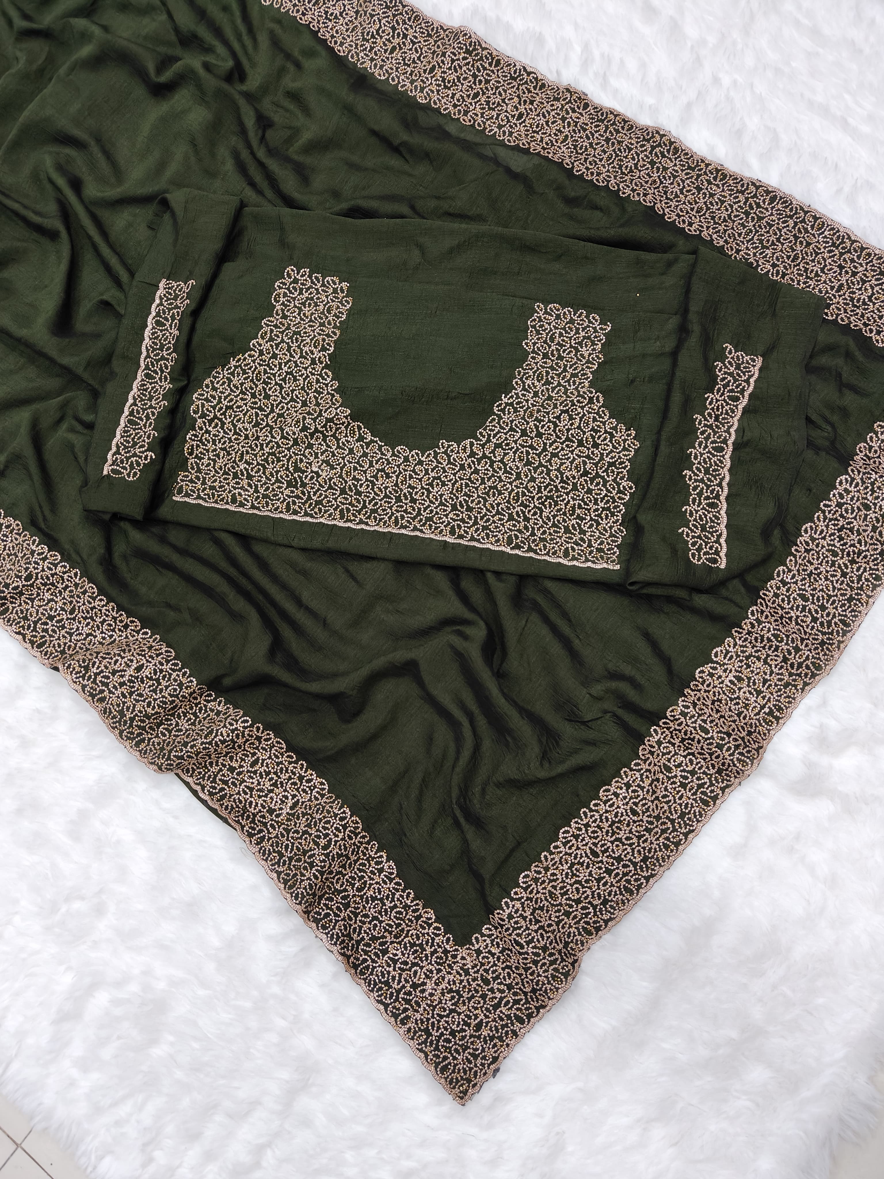 Mehendi Embroidery Zari Thread Work Stonework Art Saree