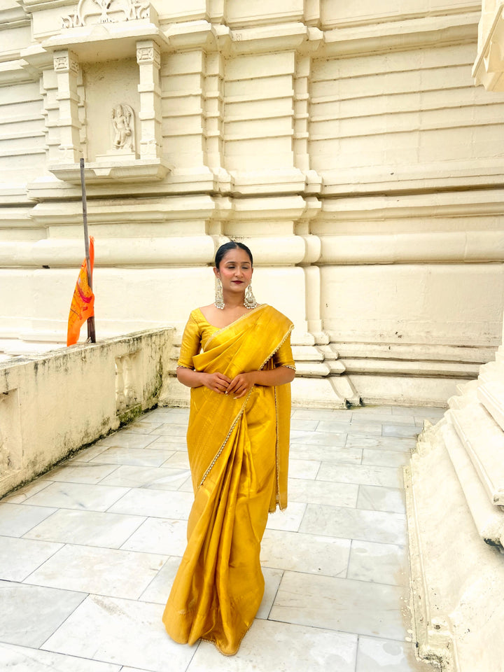 Mustard-Yellow-Color-Silk-Blend-Raditional-Plain-Elegant-Saree-Minimal-Zari-Border