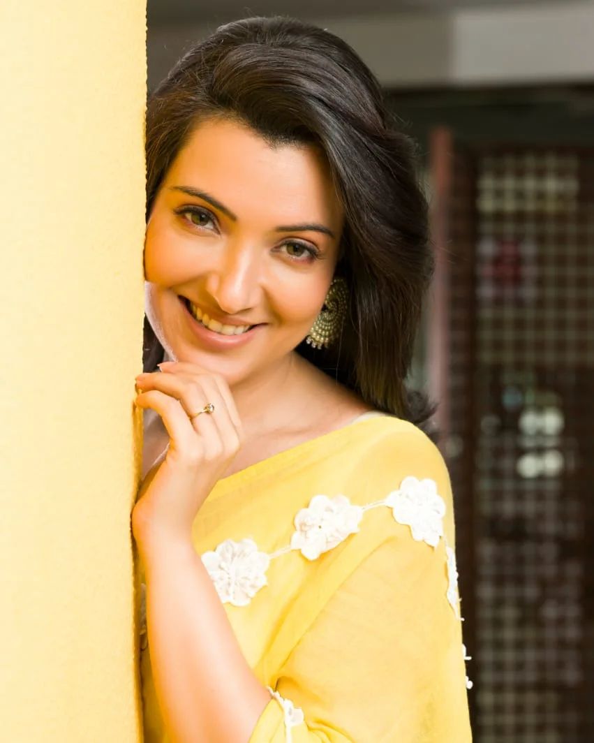 Mustard Yellow Georgette Fancy Lace Attech Saree