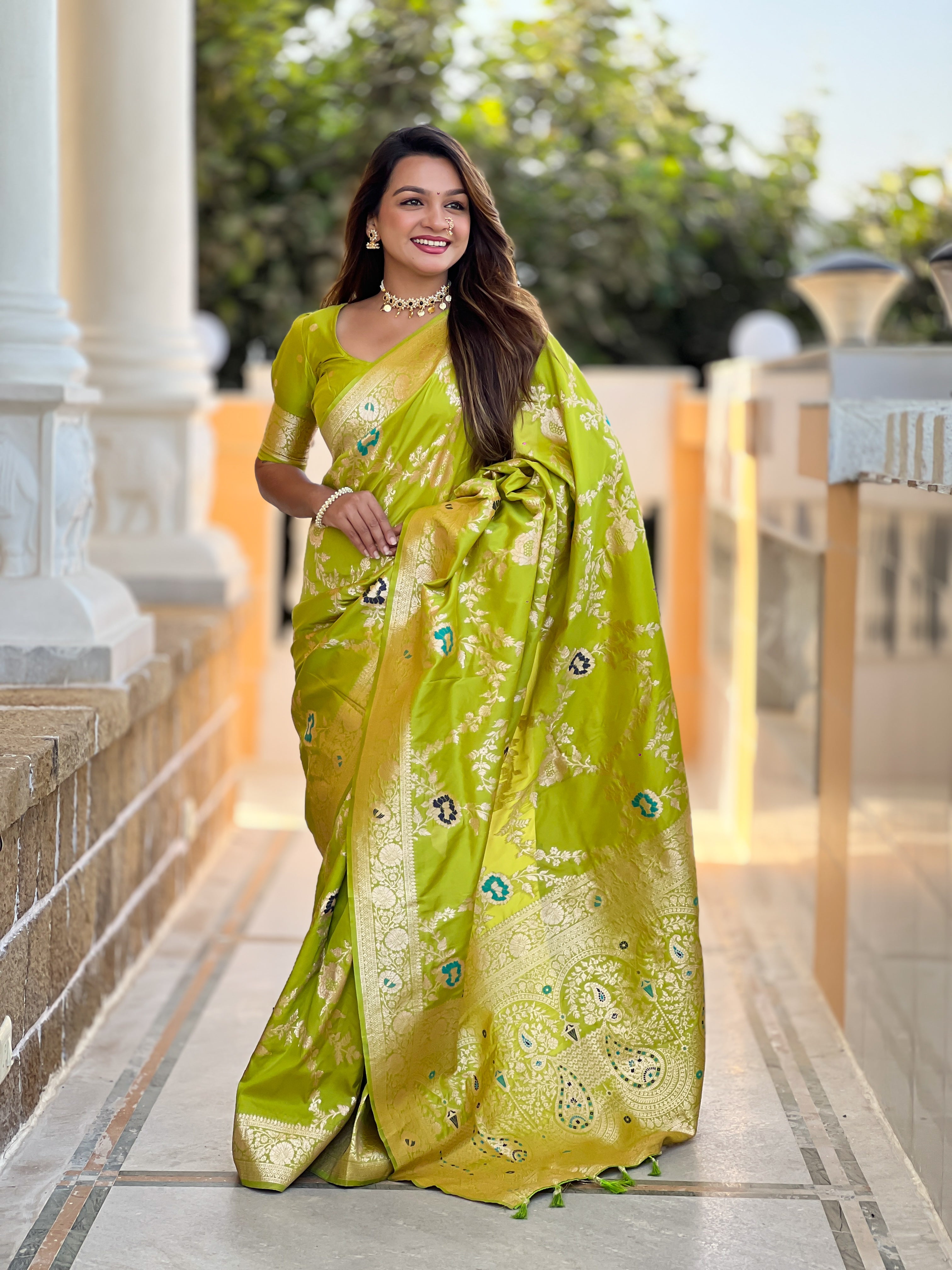 Perrot Green Soft Banarasi Silk Saree with Zari Weaving Meenakari Touchup Design