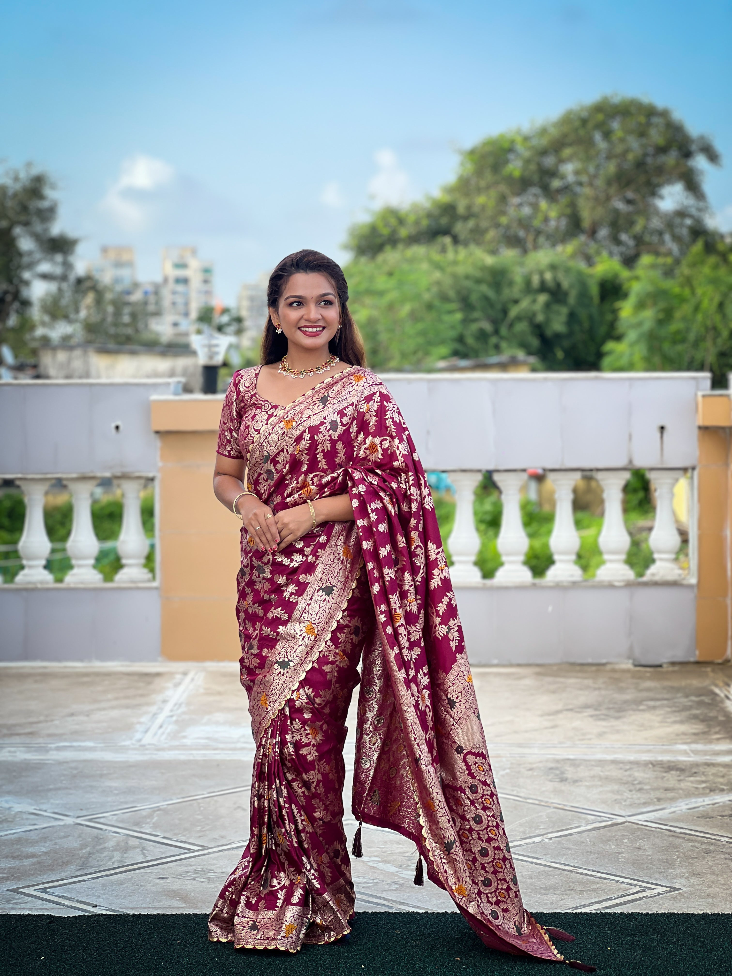 Pure Viscose Dolla Silk Saree with Heavy Meenakari Work