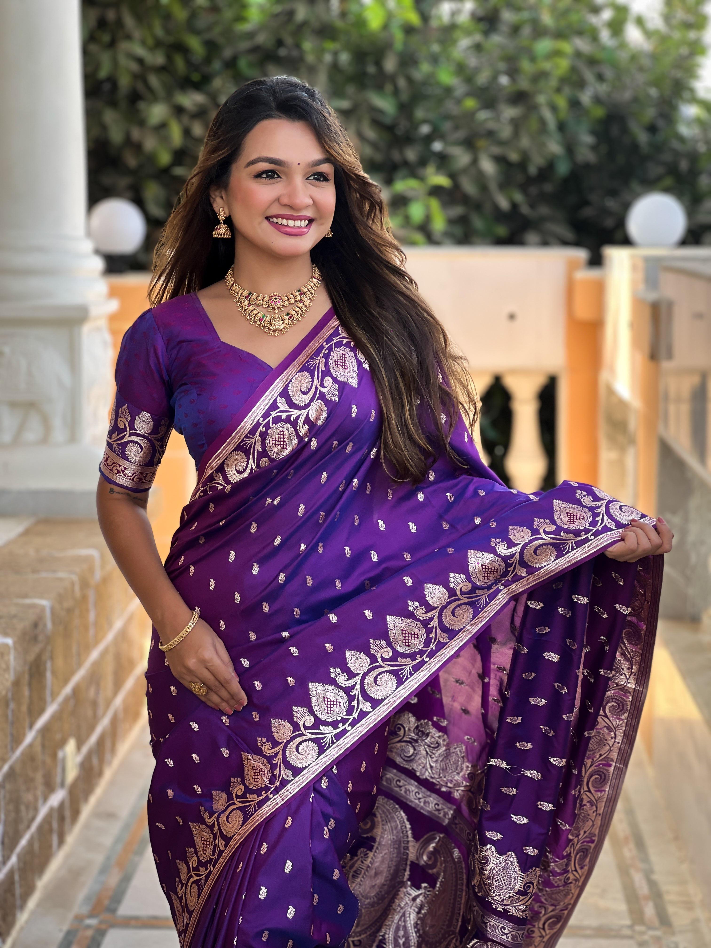 Purple Soft Banarasi Silk Blend Saree With Zari Weaving