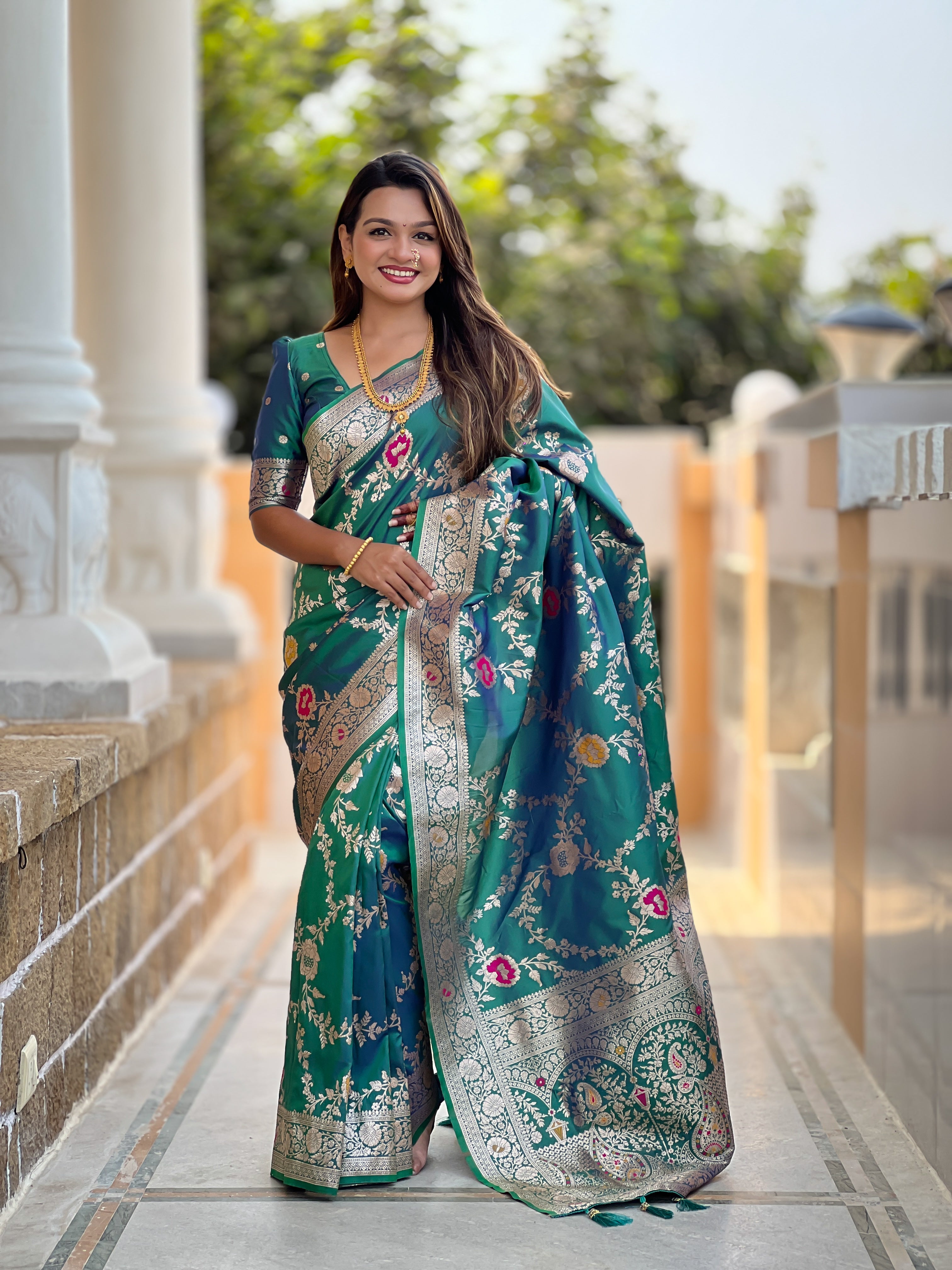 Rama Soft Banarasi Silk Saree with Zari Weaving Meenakari Touchup Design