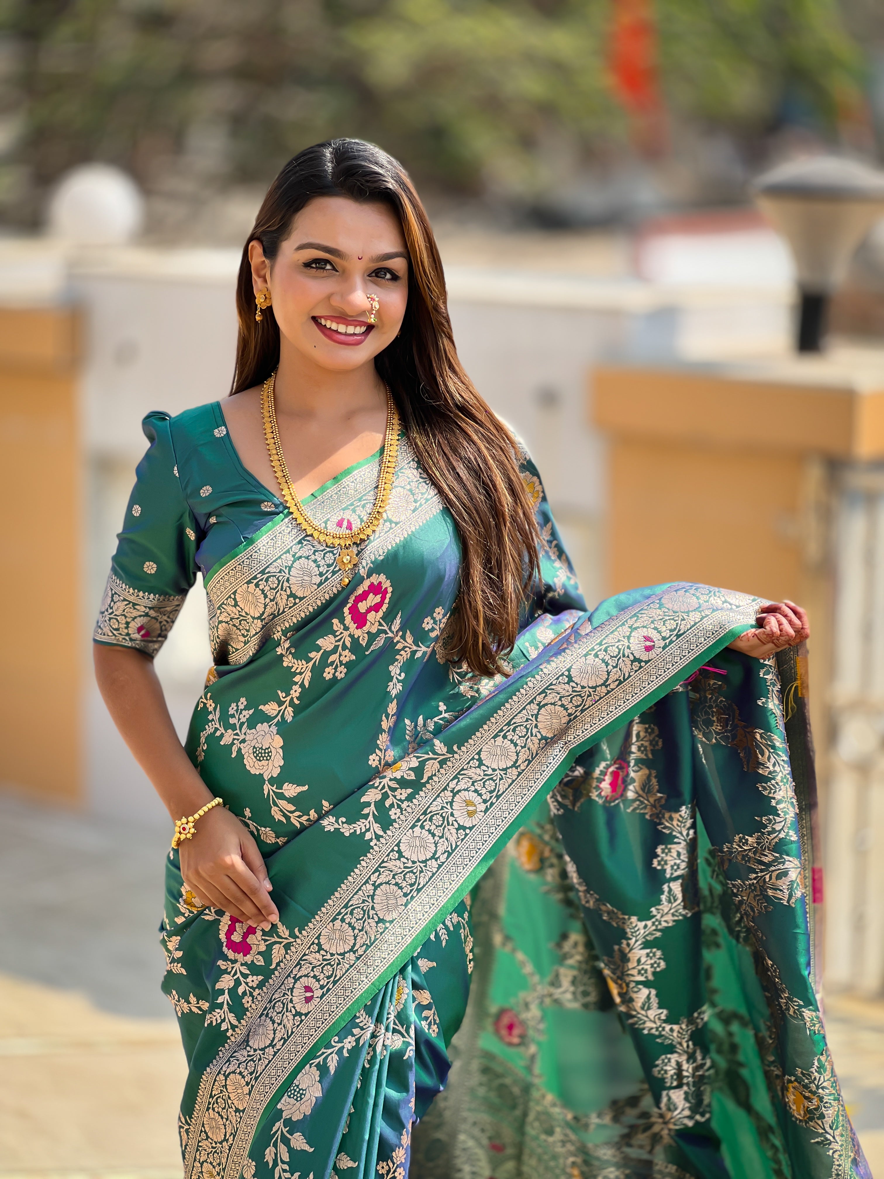 Rama Soft Banarasi Silk Saree with Zari Weaving Meenakari Touchup Design