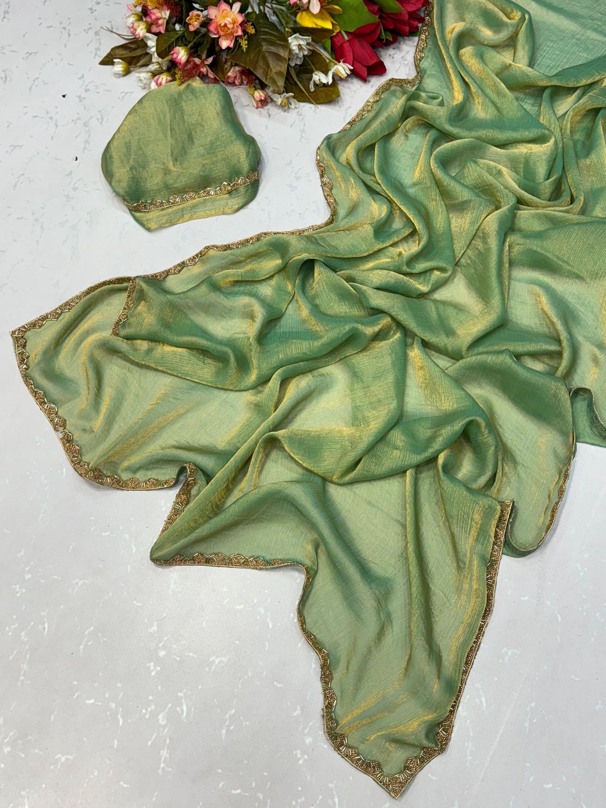 Rangoot Supper Hit Simari Shine Golden Saree