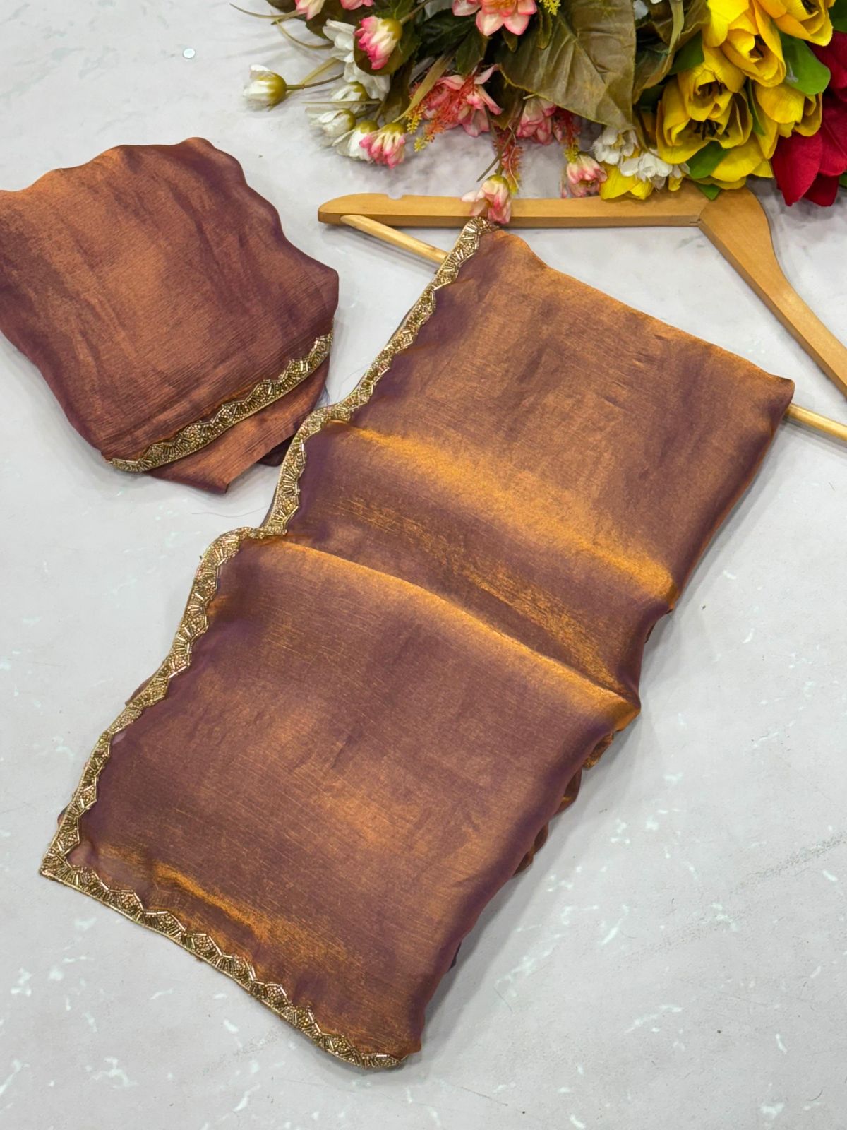 Rangoot Supper Hit Simari Shine Golden Saree