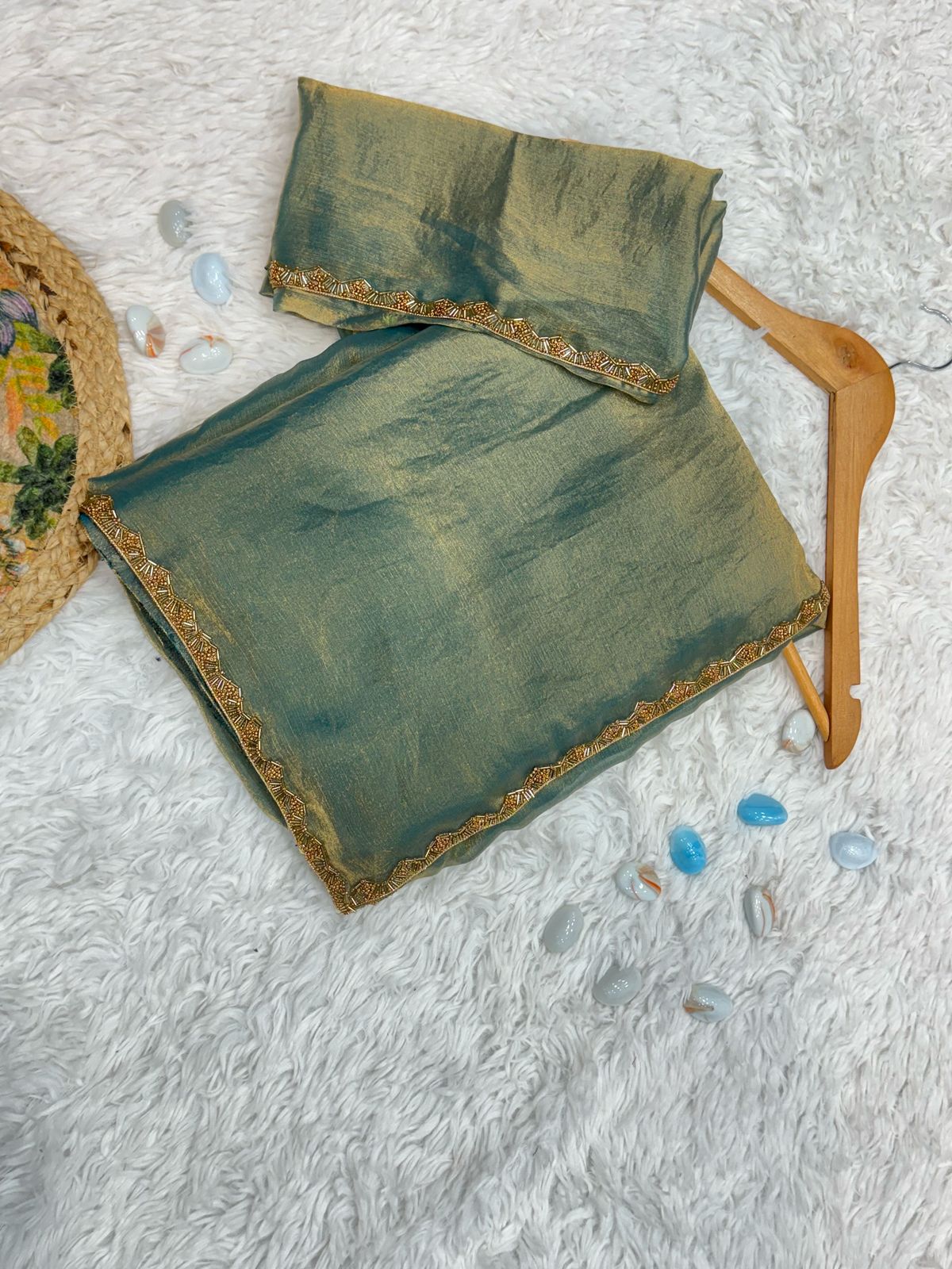 Rangoot Supper Hit Simari Shine Golden Saree