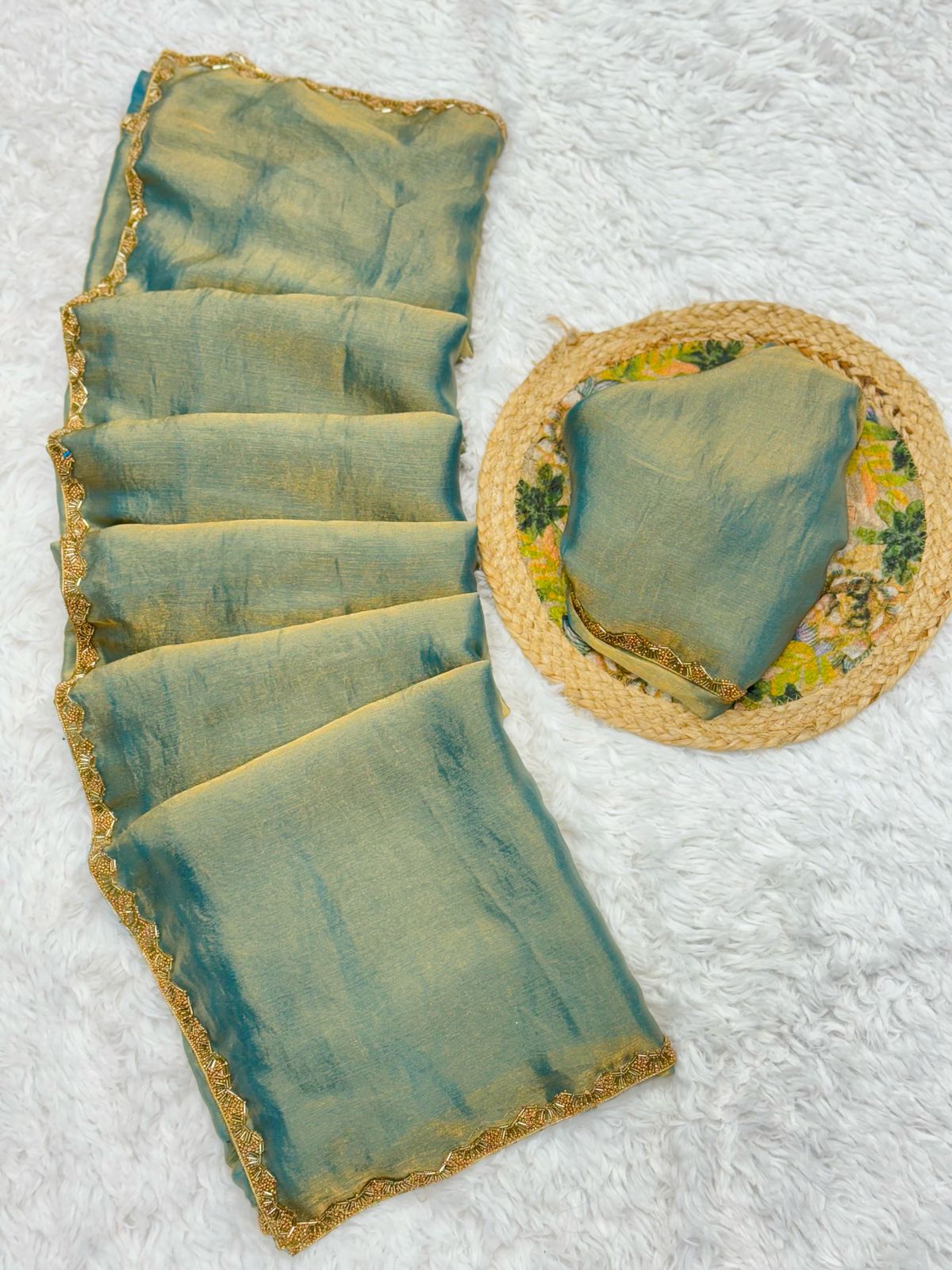 Rangoot Supper Hit Simari Shine Golden Saree