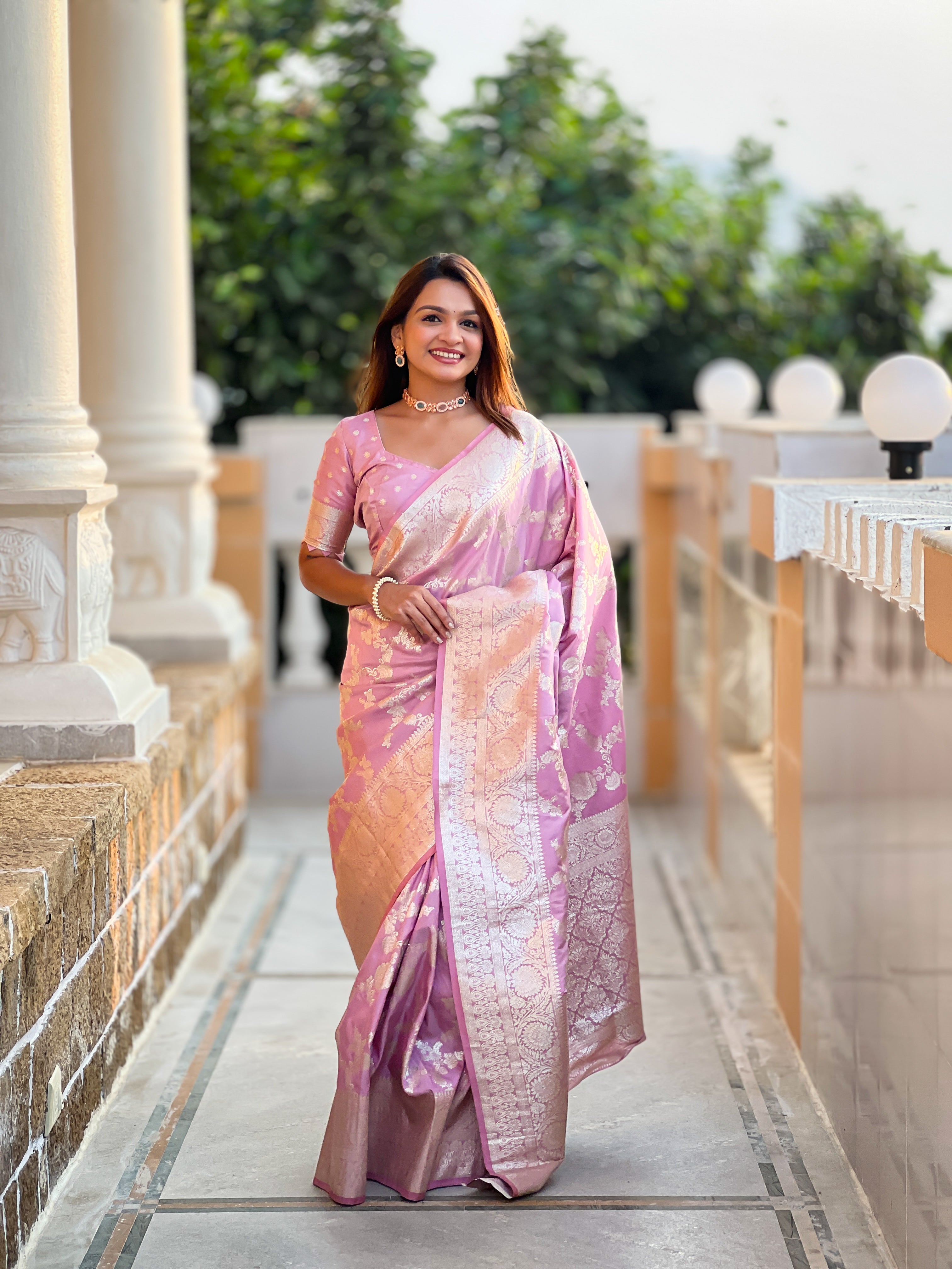 Soft Banarasi Silk Saree with Zari Weaving Touchup Design