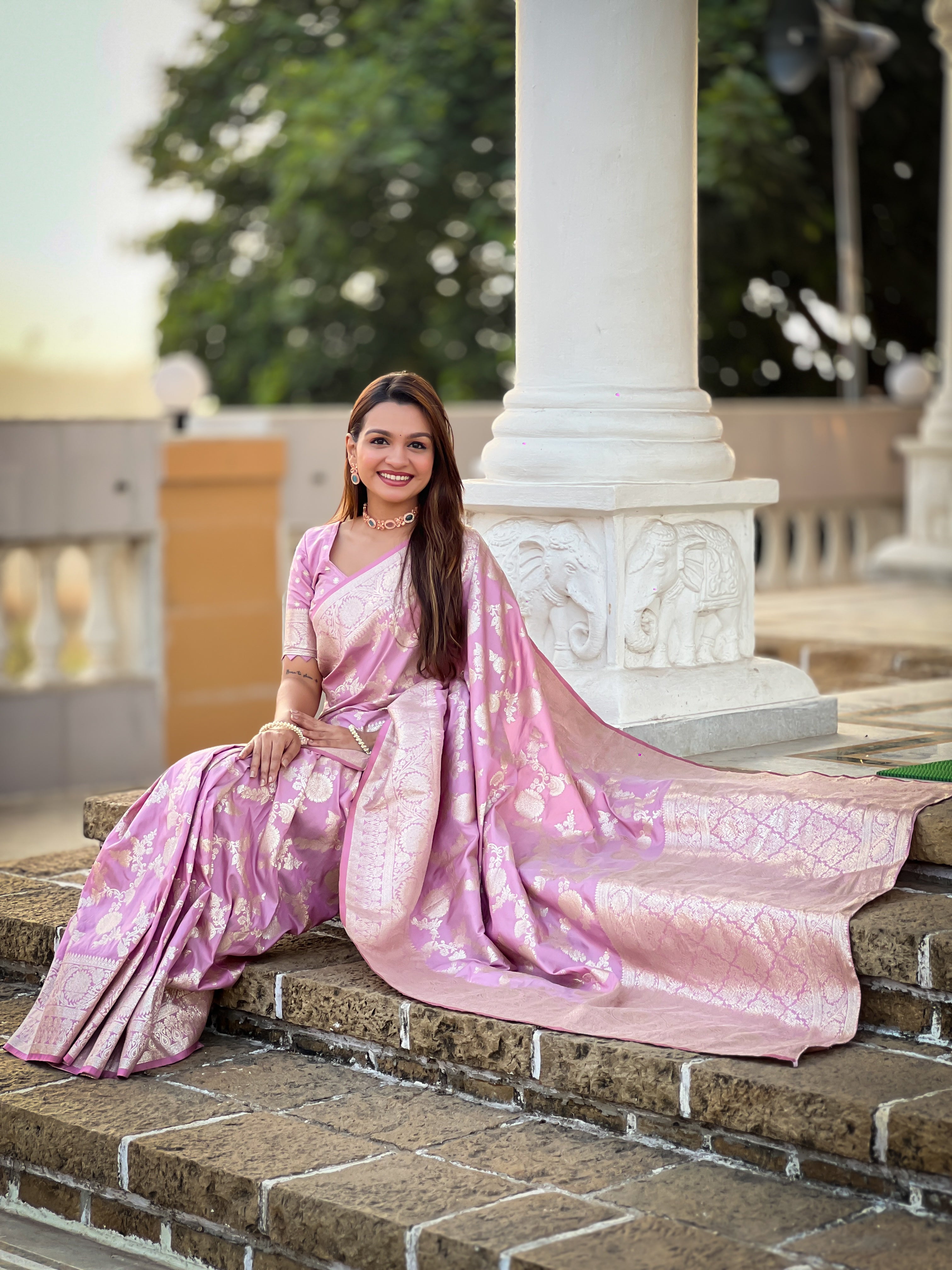 Soft Banarasi Silk Saree with Zari Weaving Touchup Design