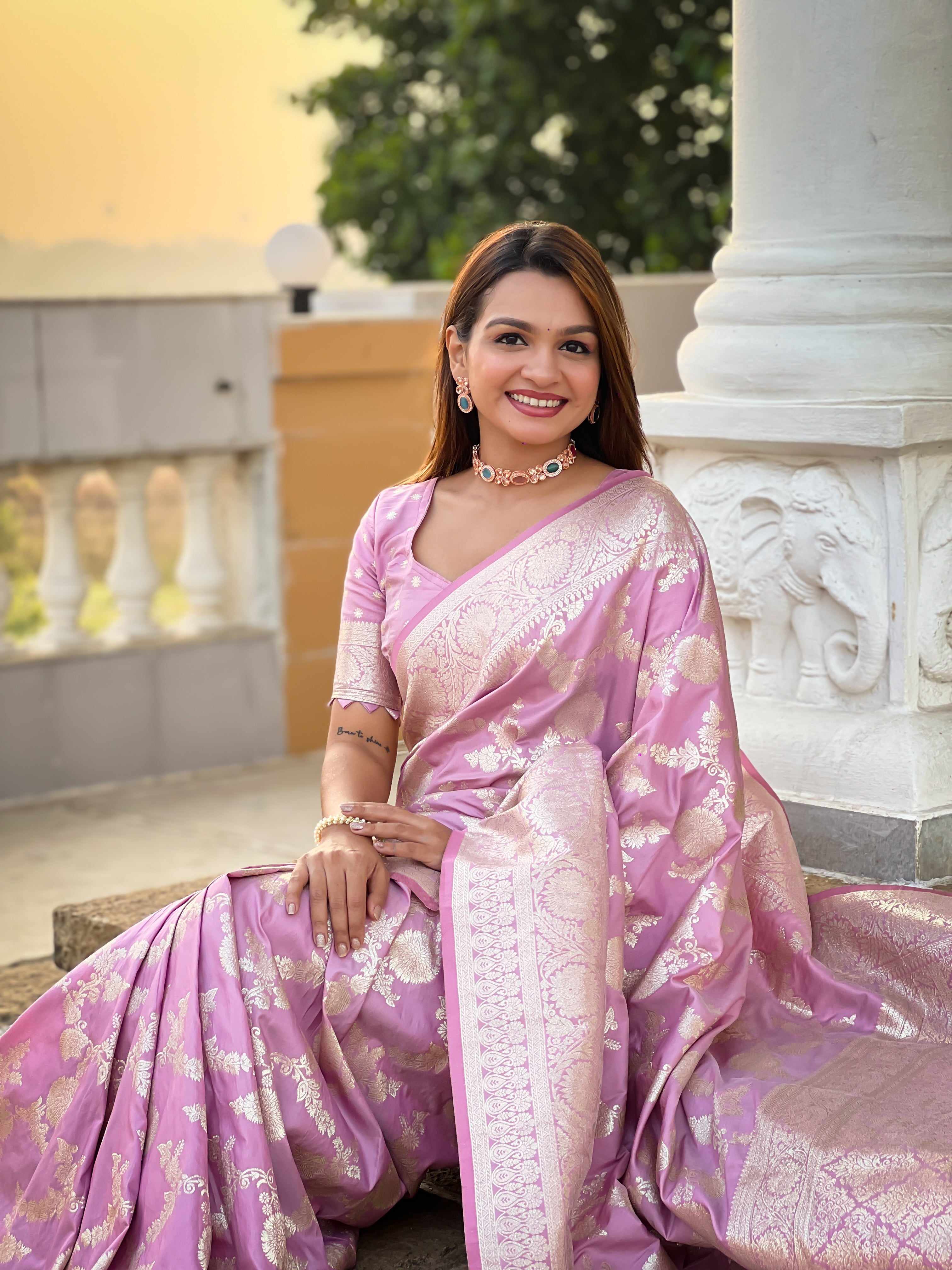 Soft Banarasi Silk Saree with Zari Weaving Touchup Design