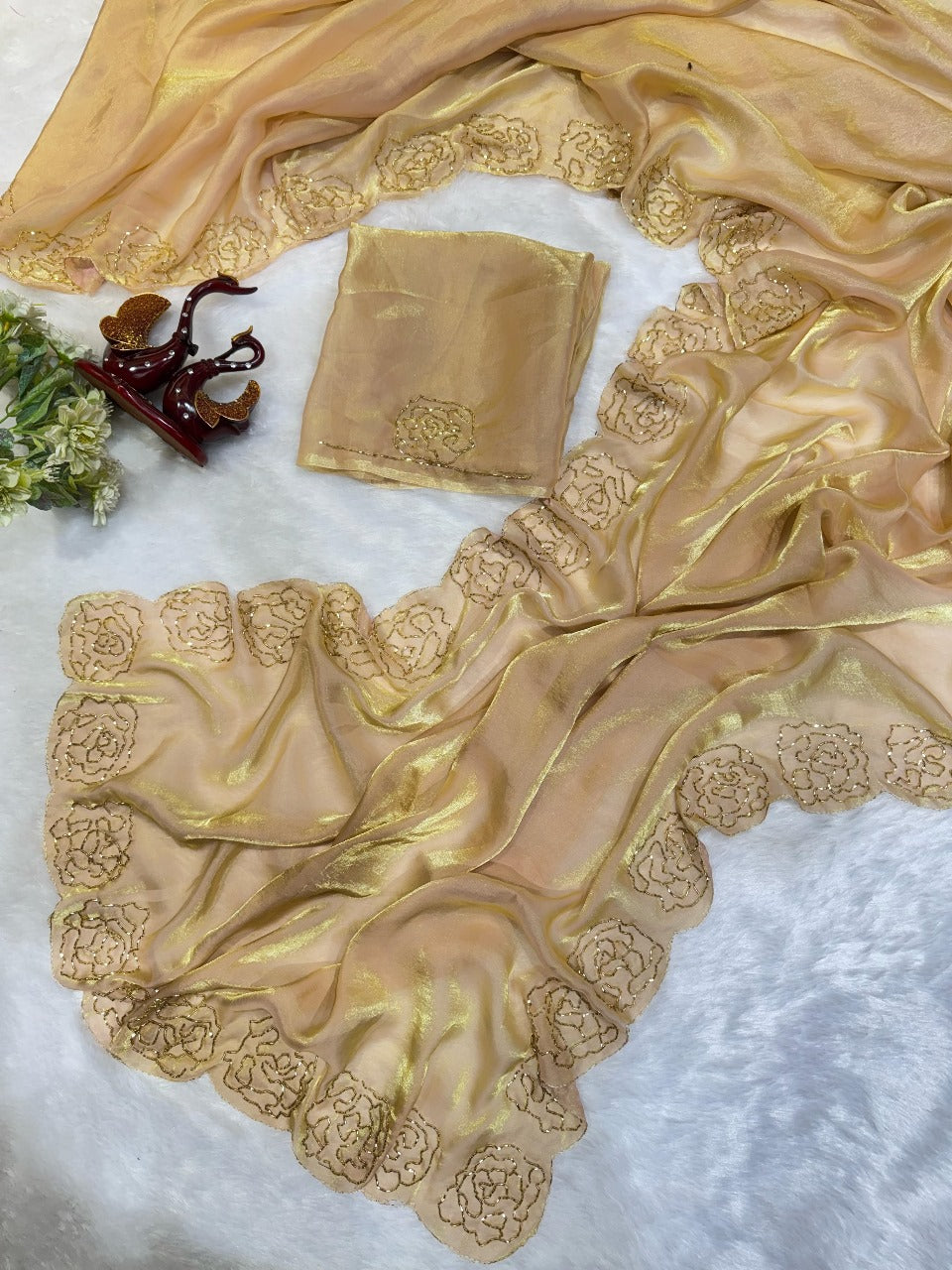 Soft Fandy Sattin Cover With Beautiful Khatli