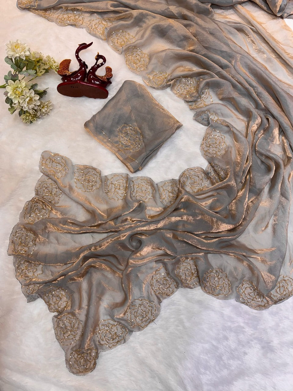 Soft Fandy Sattin Cover With Beautiful Khatli