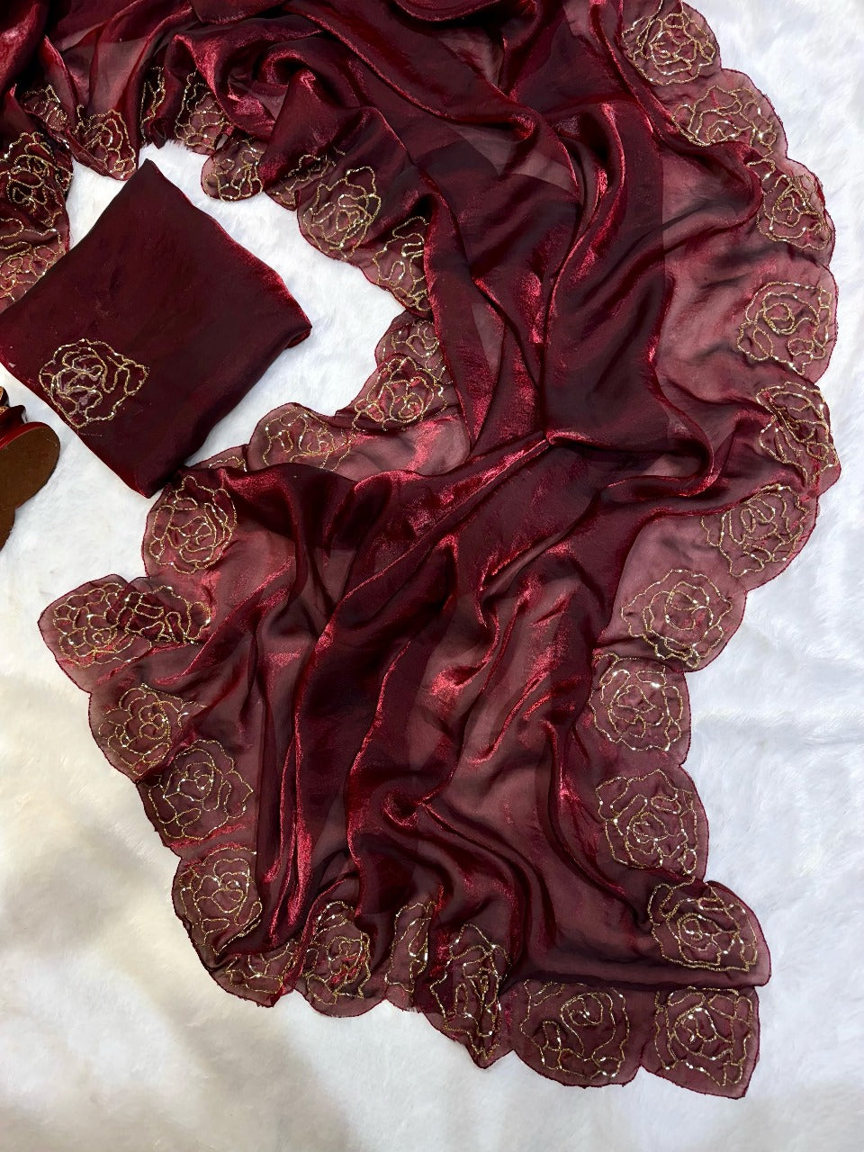 Soft Fandy Sattin Cover With Beautiful Khatli