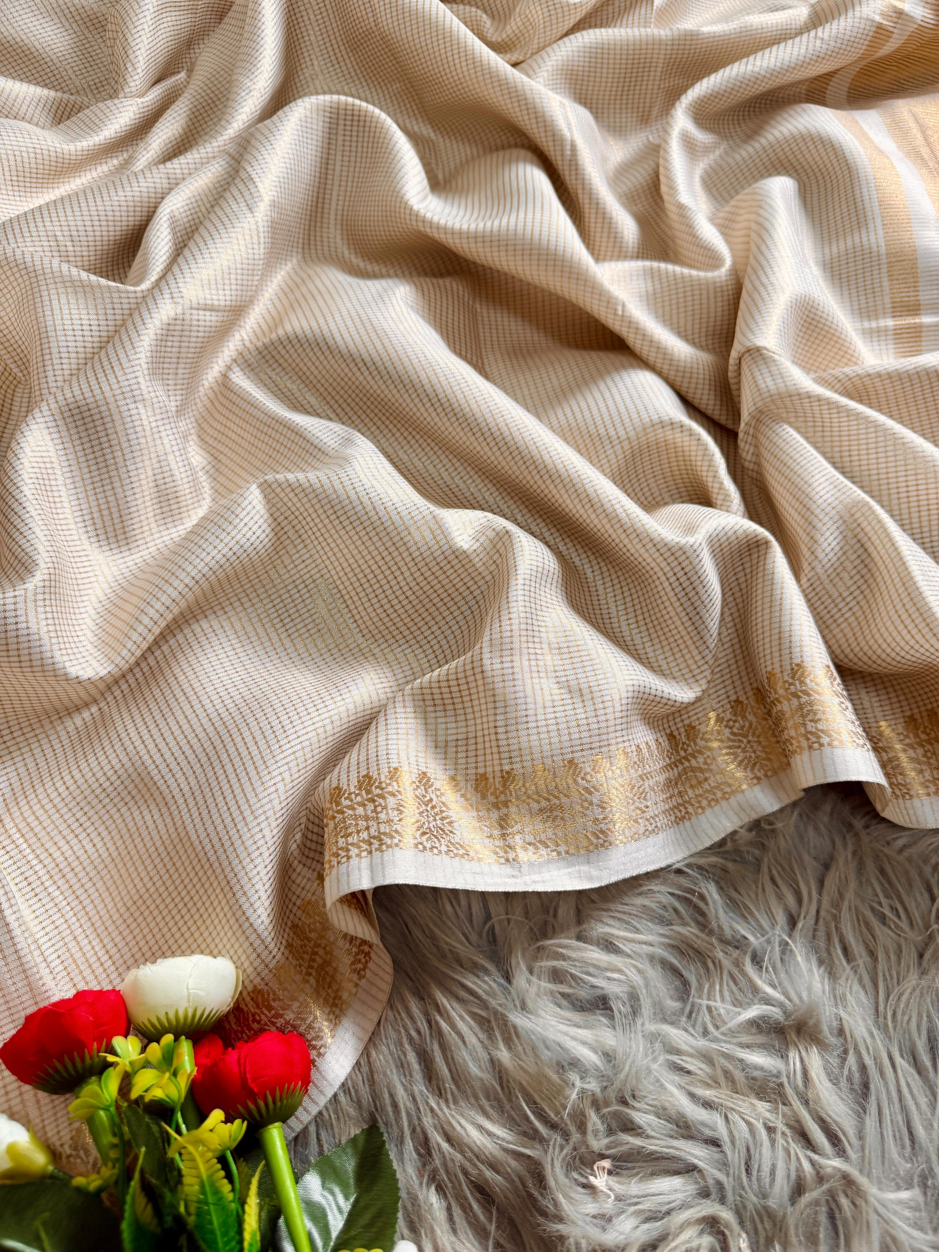 White Rich Zari Border Stunning Kasavu saree